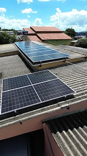 Imagem ilustrativa de projeto solar